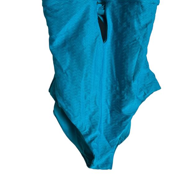 Becca Vibes Tessa Texture Crossover High Neck One-Piece Swimsuit Gulf Blue Small - Picture 5 of 10